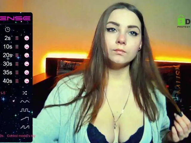 Live sex webcam photo for ORNELLAMUTTY #241007605