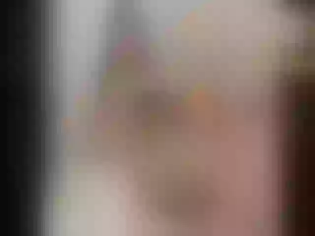 Live sex webcam photo for LexieW1 #259550916