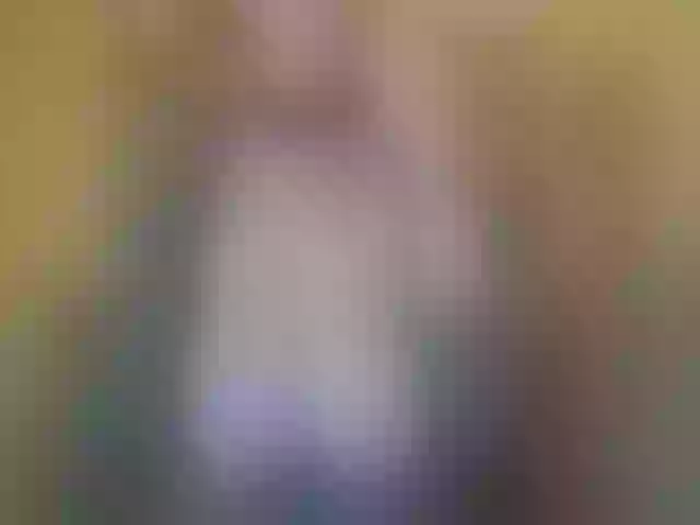 Live sex webcam photo for Lizzybabie #258410229