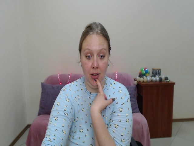 Live sex webcam photo for XArinasoll #253580775