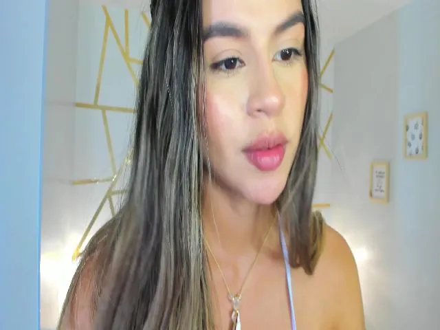 Live sex webcam photo for Candy_teen_ #255518711