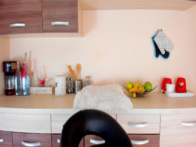 Live sex webcam photo for KimoraJoy #287860734