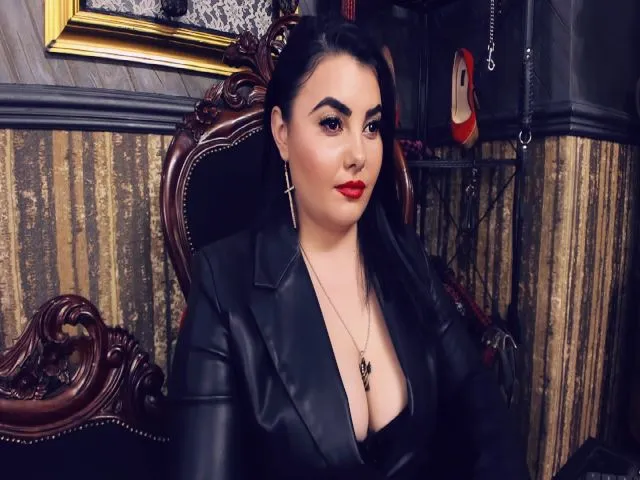 Live sex webcam photo for MelissaGlow #255978558