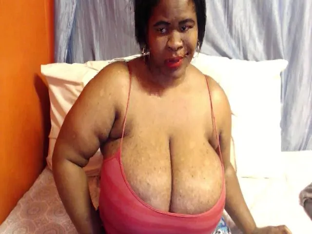 Live sex webcam photo for Sweetnozie #263081307