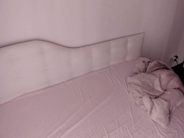 Live sex webcam photo for Karah_Mel #264531253