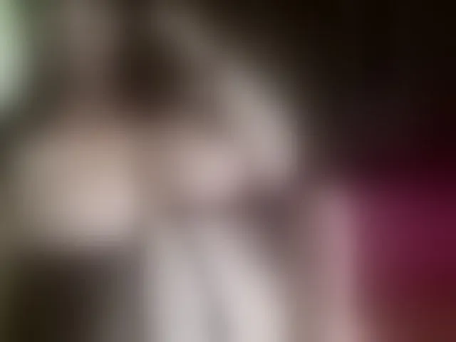 Live sex webcam photo for XTvoiPersikX #264890147