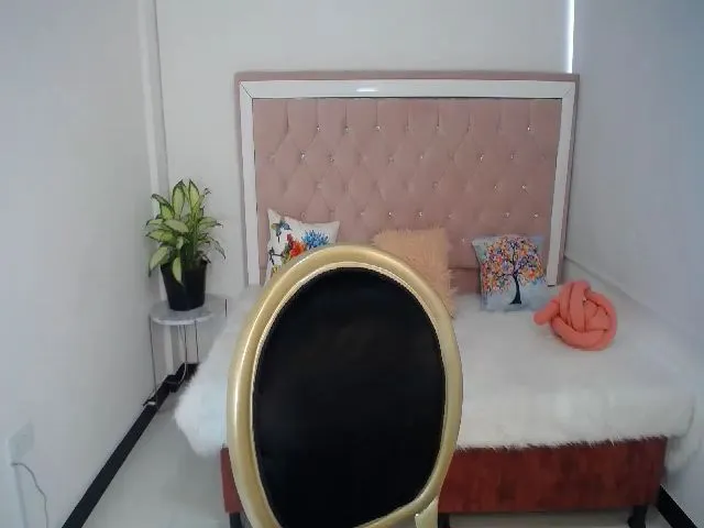 Live sex webcam photo for Ani_paris #253139389