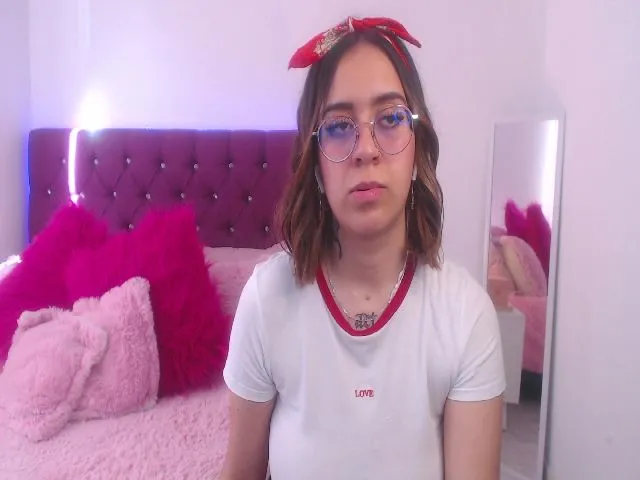 Live sex webcam photo for SamPuckett #257122301