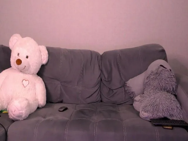 Live sex webcam photo for EvelinaFox #259332235