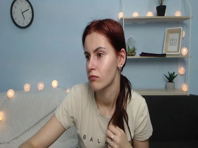 Live sex webcam photo for MollyTravis #259015544