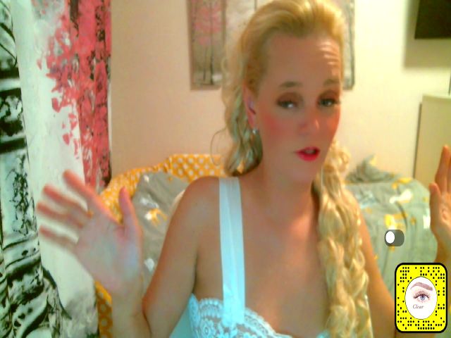 Live sex webcam photo for ChristiRoses #263927439