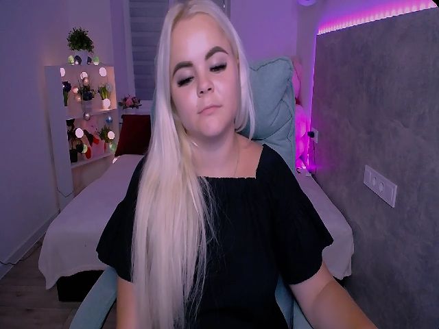 Live sex webcam photo for Jenni__fer #256098291