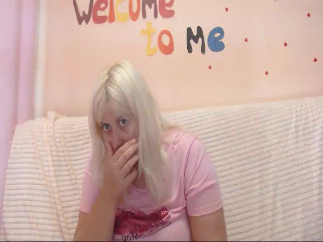 Live sex webcam photo for Kylie_Pag #254121305