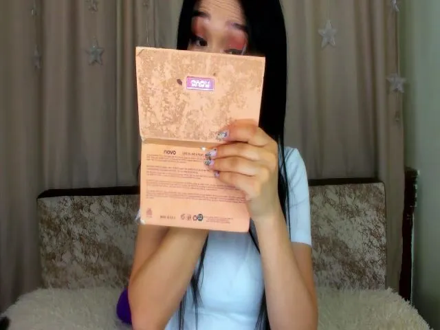 Live sex webcam photo for LinYaoKiss #255517498