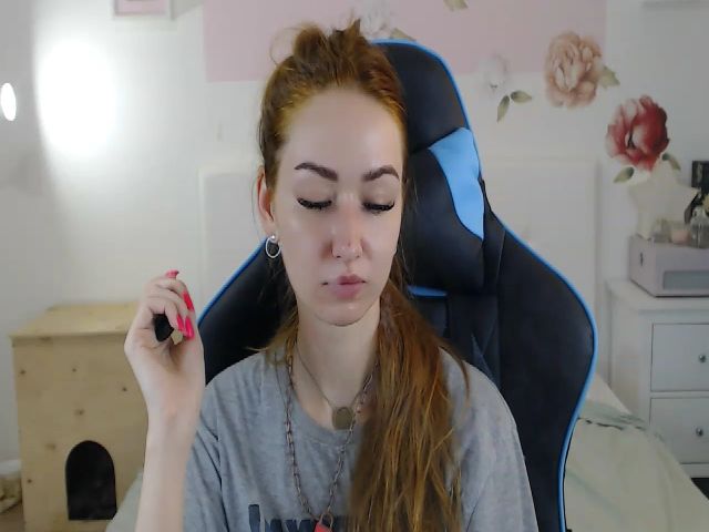 Live sex webcam photo for CassidyShine #259395983