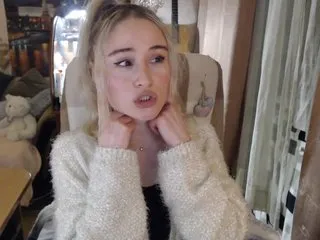 Live sex webcam photo for xyliganka777 #240878605