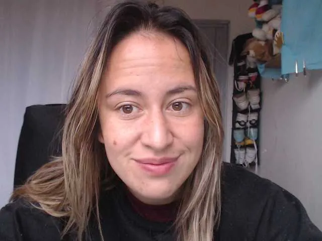 Live sex webcam photo for lindayec #241179844