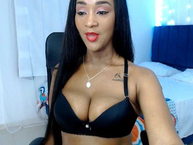 Live sex webcam photo for apriltaylor2 #241352223