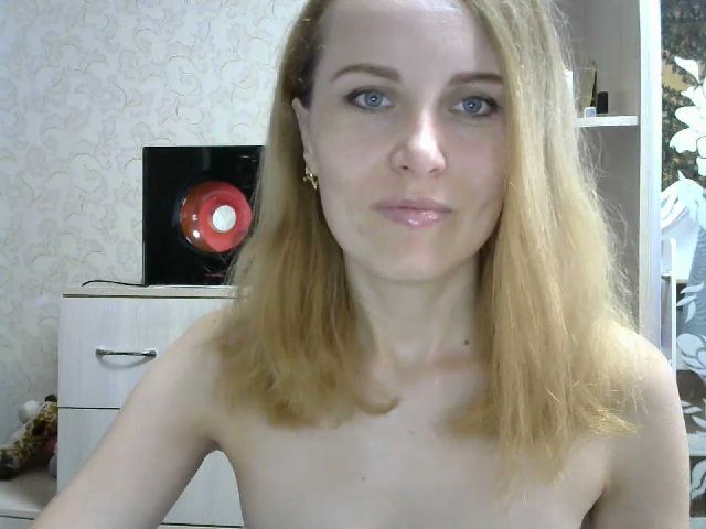 Live sex webcam photo for TrisMery #260498778