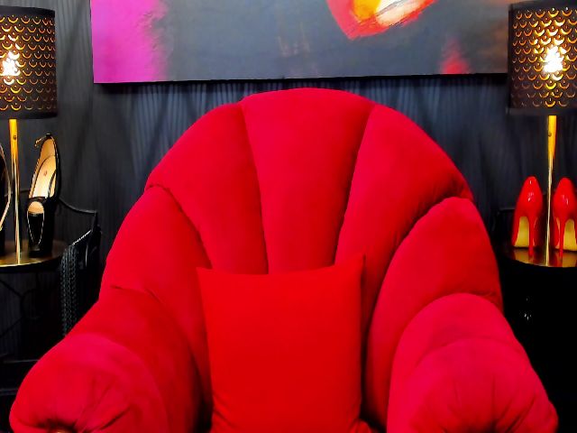 Live sex webcam photo for VivianArwen #256951739