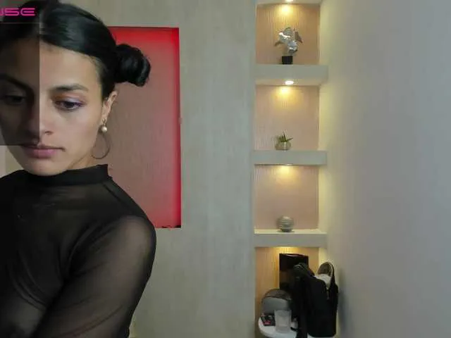 Live sex webcam photo for vianca-grey #248943280
