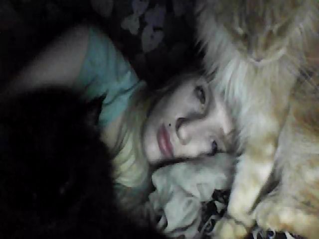 Live sex webcam photo for GuiltyKitty #264557059