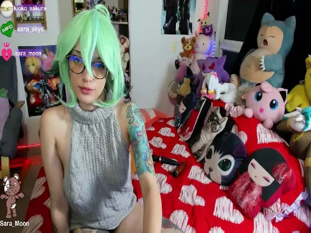 Live sex webcam photo for Sara_Skys #256700949