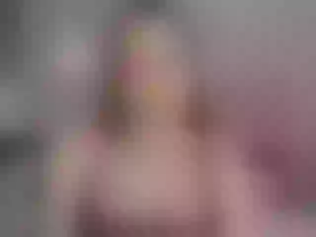 Live sex webcam photo for miacooper #241342094
