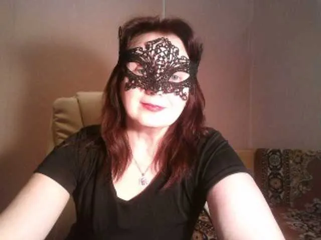 Live sex webcam photo for leeloofire #241059600