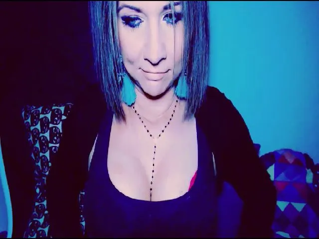 Live sex webcam photo for LillyFox69 #252447082