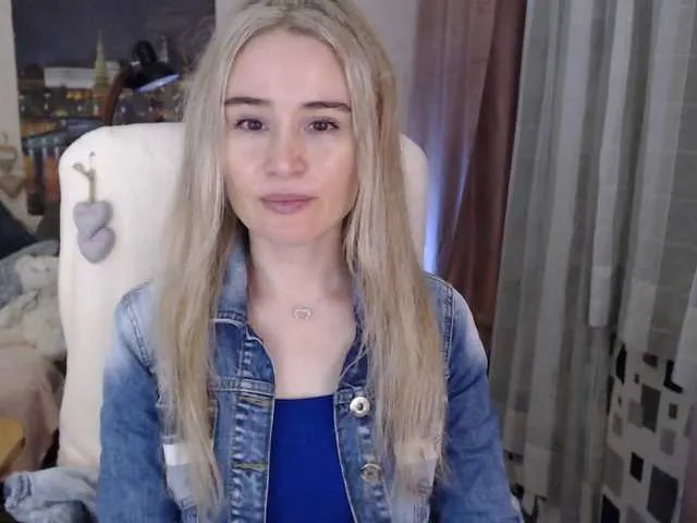 Live sex webcam photo for xyliganka777 #241607527