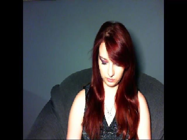 Live sex webcam photo for VirginLuna18 #259445598