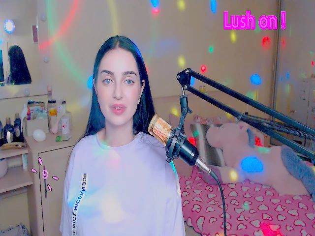 Live sex webcam photo for sunshinebabee #264639307