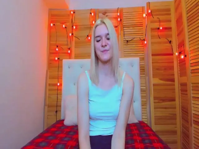 Live sex webcam photo for MarliTes #254343257