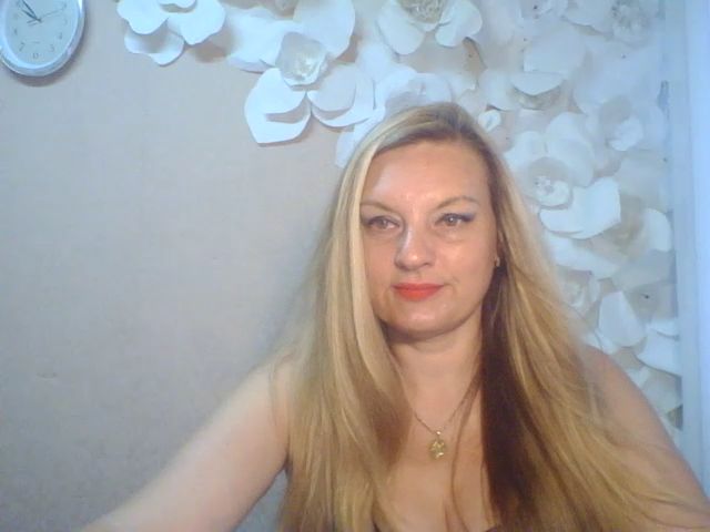 Live sex webcam photo for Miss_Kapriz81 #261209798