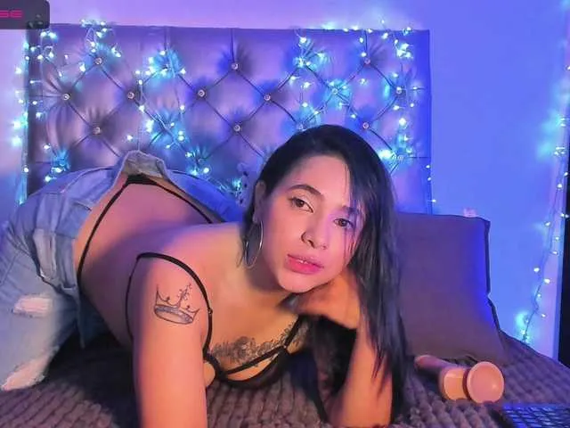 Live sex webcam photo for AnaisGarcia #243976964