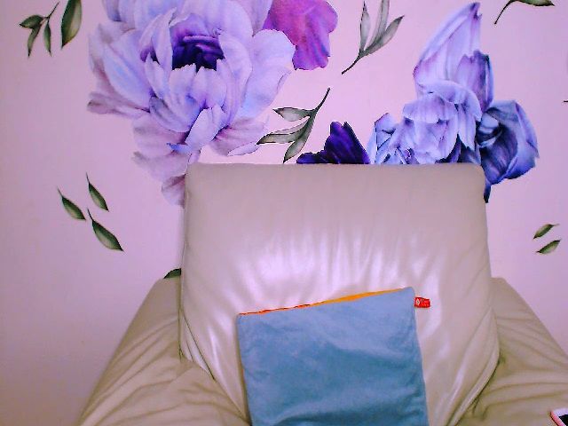 Live sex webcam photo for Vital__Force #252503873