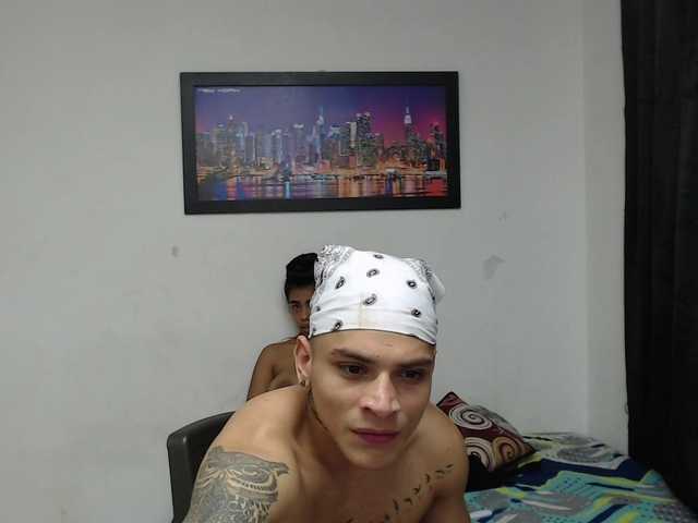 Live sex webcam photo for AngelAnMonicA #260476362