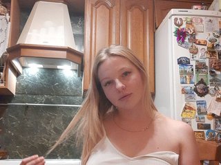 Live sex webcam photo for Saharok-20 #240647900