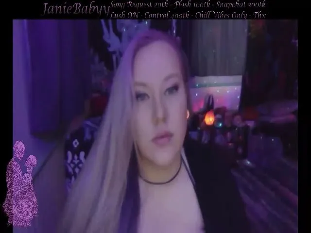 Live sex webcam photo for JanieBabyy #261805137