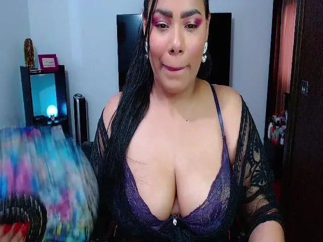 Live sex webcam photo for Destiny_Sweet #258841742