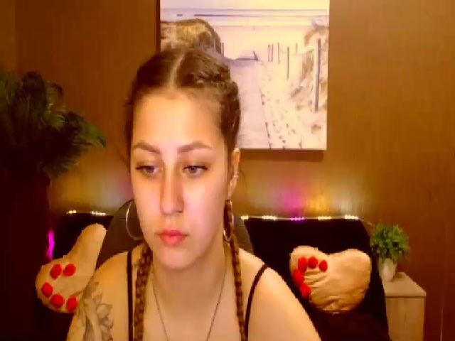 Live sex webcam photo for MsDream_ #261873589