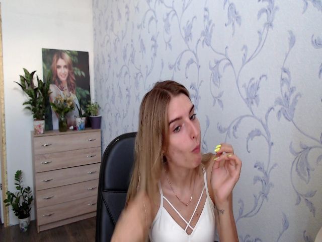 Live sex webcam photo for Springibabby #252845873