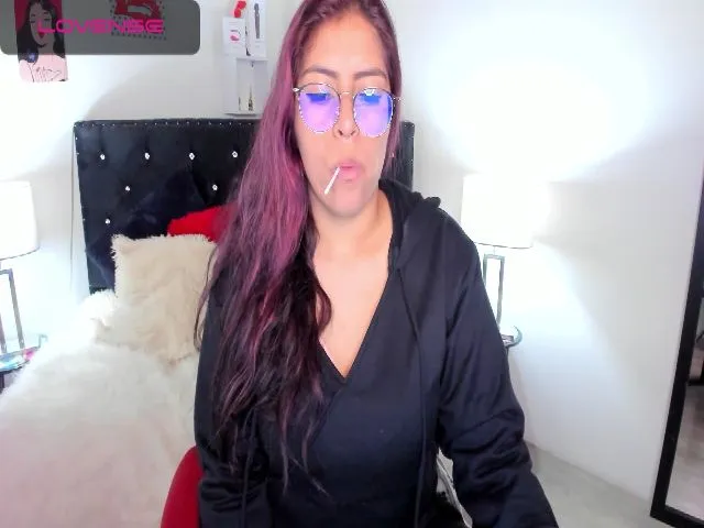 Live sex webcam photo for Irene__larson #252517862