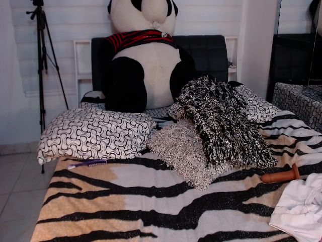Live sex webcam photo for Evelyn_Evelyn #258705651