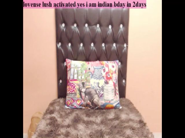 Live sex webcam photo for PARADISEQEEN #252582035