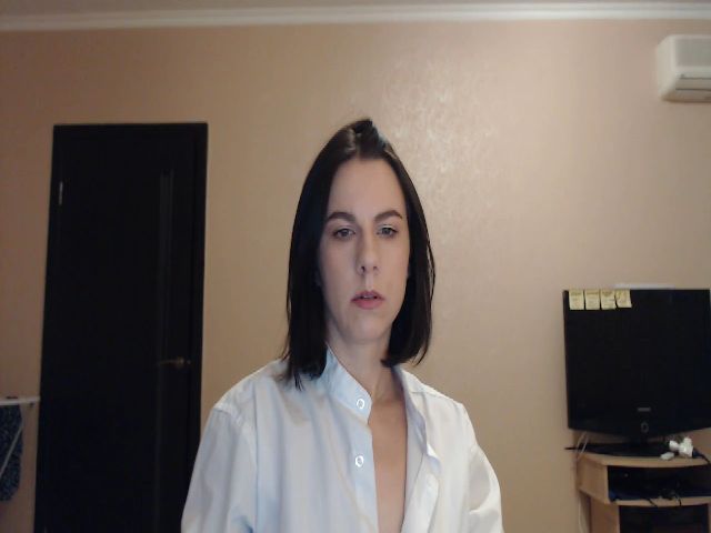 Live sex webcam photo for CandyJylie #260319072