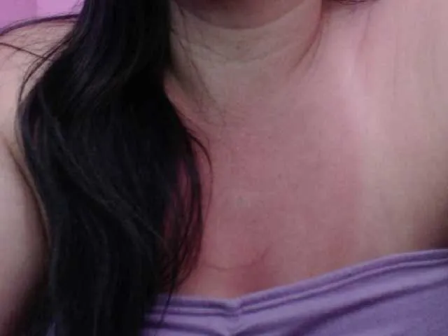 Live sex webcam photo for luzzyhot #241398237