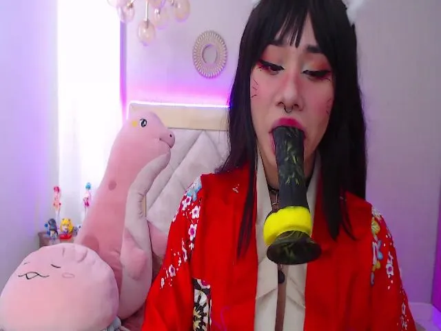 Live sex webcam photo for Sophie_pink18 #253795518