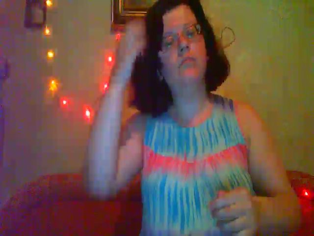 Live sex webcam photo for KittyMieuw #255775287